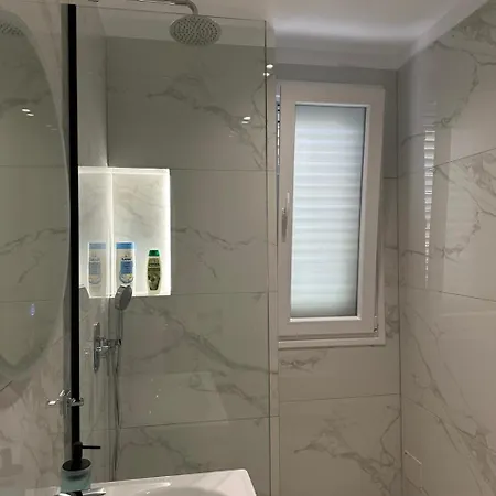 Apartman App. Kropia