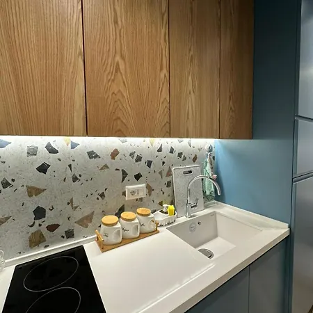 App. Kropia * Vlorë